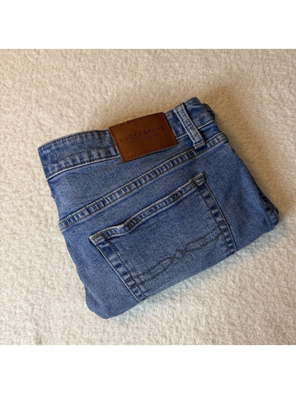 Lucky Brand The Roll Up Women’s Denim Shorts Size 12/31 Distressed Blue Jean